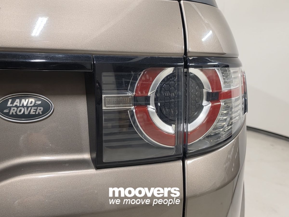 LAND ROVER Discovery Sport 2.0 TD4 180 CV HSE